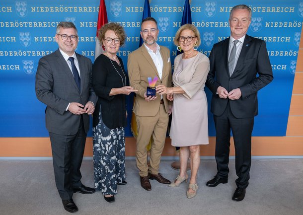 Landesspitze mit LGA-Vorstand Dafert und Kommunikationschef Hofer mit Voices-Award